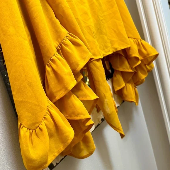 Sheer Floral Blouse - Picture 4 of 4